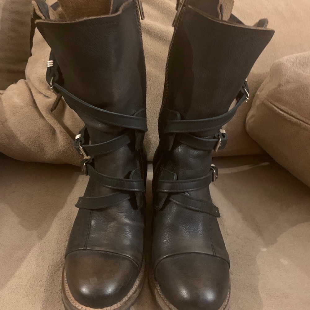 Freebird Cora boots size 7